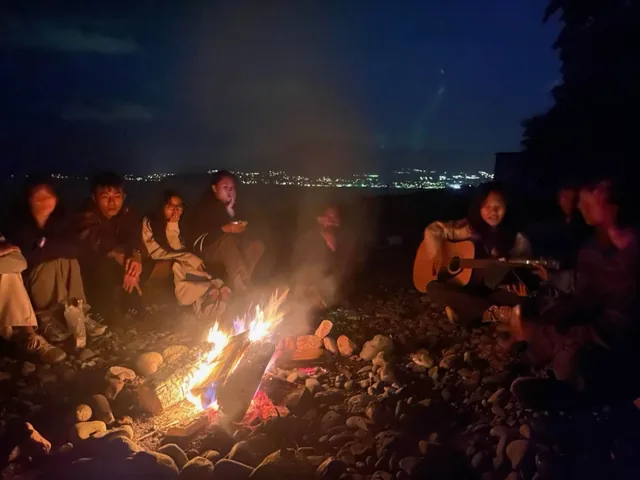 UBC Myanmar Club bonfire and movie night